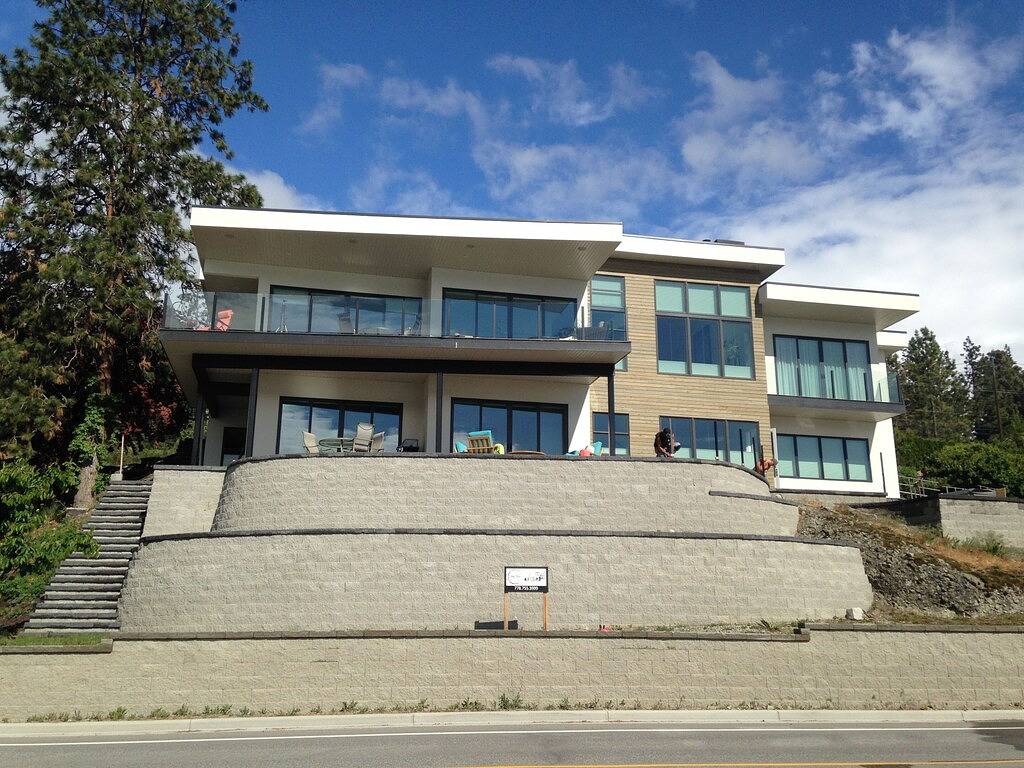 West Kelowna Beach House - Urlaubsträume werden wahr! in West Kelowna, Crystal Mountain