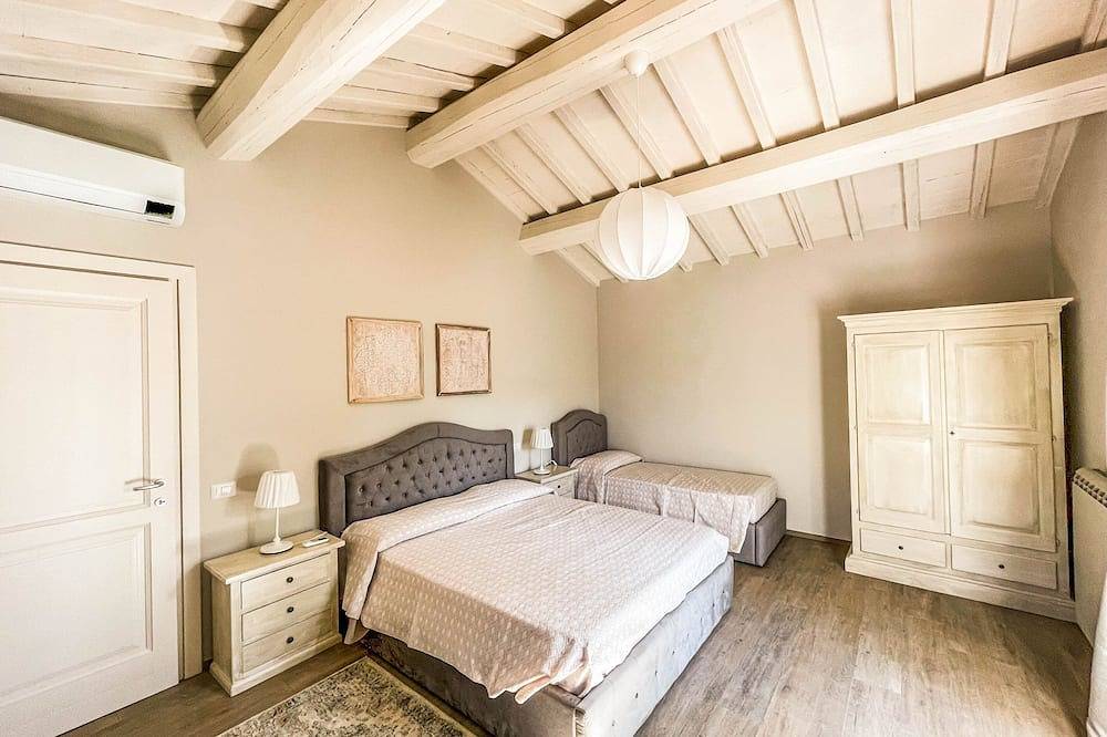 Villa with garden, private pool and air conditioning. Panoramic views!! in Montecchio, Provinsen Terni