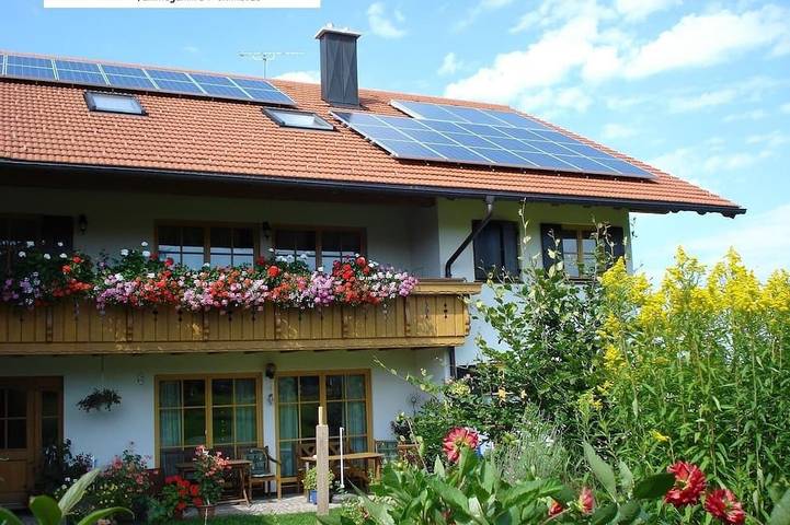 Ferienwohnung für 3 Personen, mit Balkon und Garten in Sulzberg