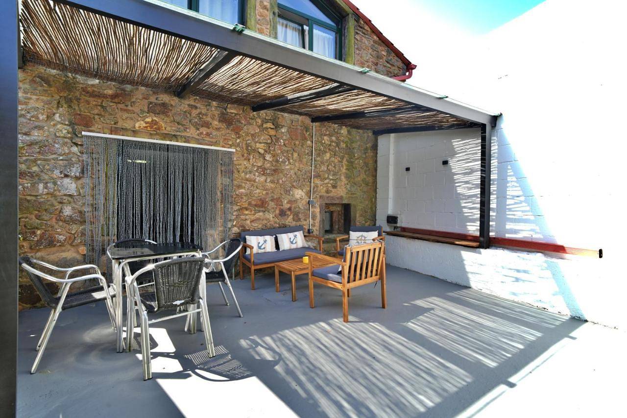 Three-Bedroom House in Razo, Carballo
