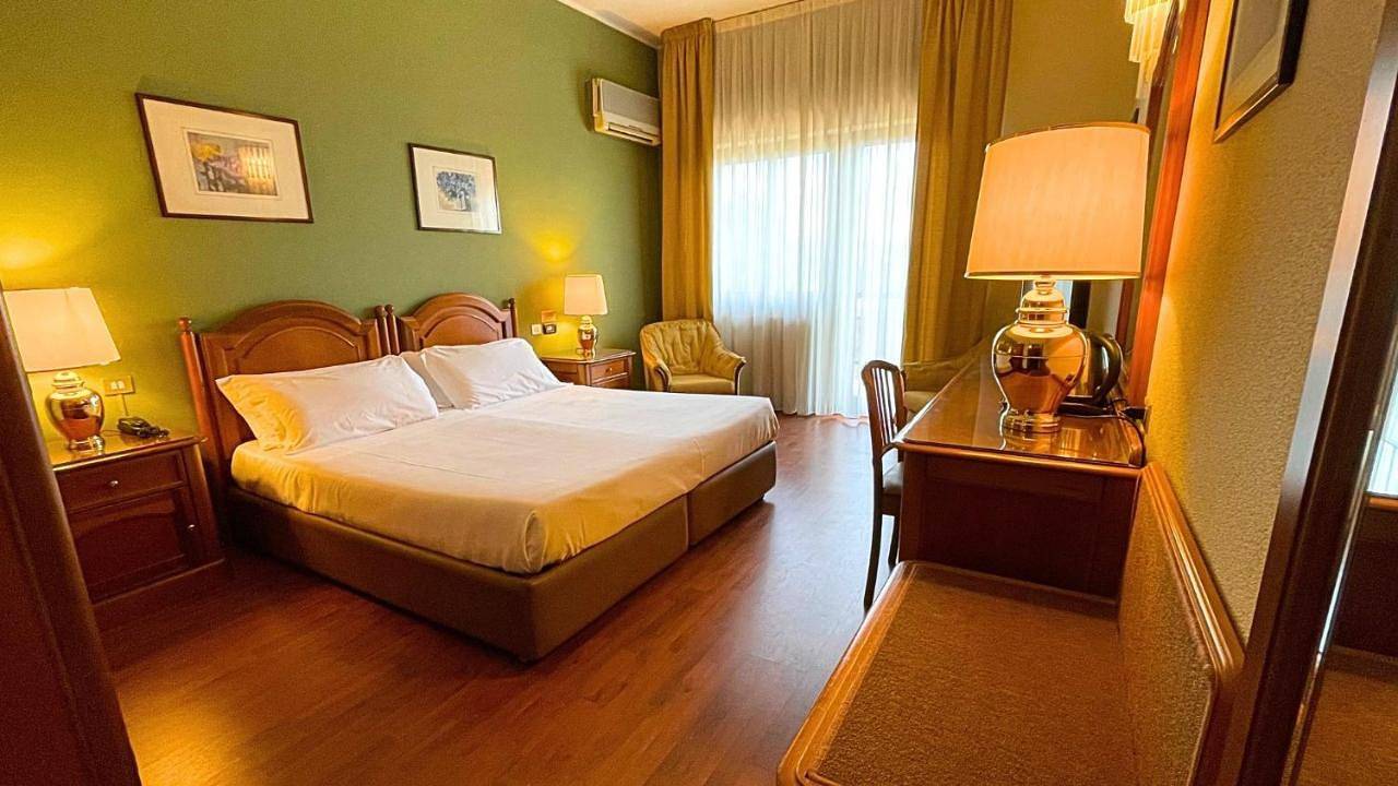 Garden Hotel Catania in San Giovanni La Punta, Catania e dintorni