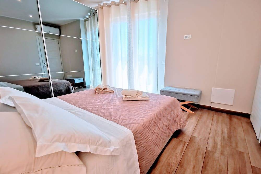 Entire apartment, Belvedere Penthouse★★★★★|Central |☀Sea View☀ in Termoli, Campobasso Province
