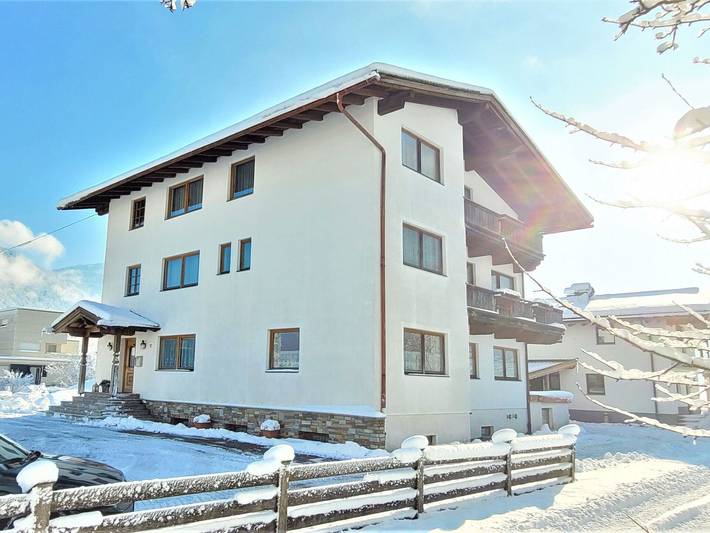 Ferienhaus für 24 Personen, mit Garten - 1