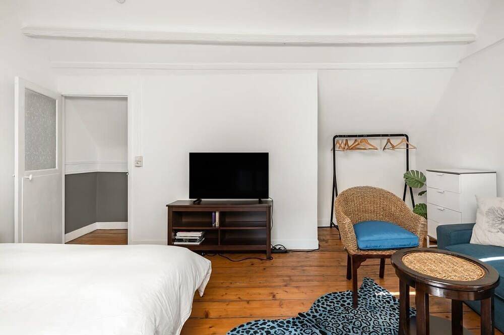 Urban Comfort: Central 2-Br Townhouse for 6 in Gand, Province de Flandre-Orientale