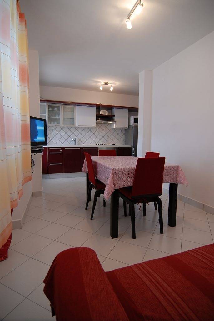 Gîte pour 4 personnes, avec terrasse à Lumbarda - 4