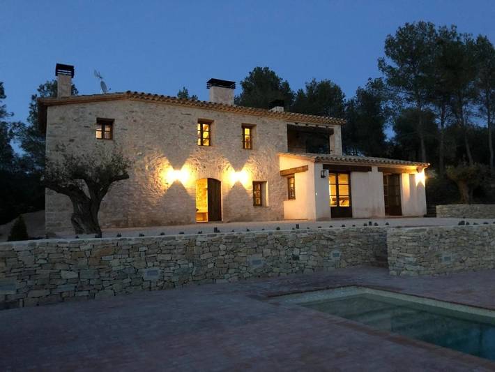 Casa rural para 10 personas, con Balcón y Terraza además de Jardín y Piscina en El Montmell