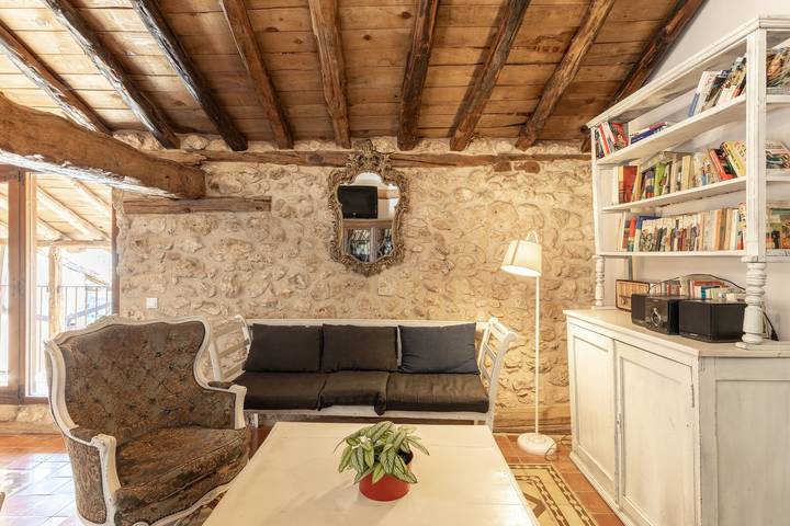 Vakantiehuis voor 24 personen, with Balkon and Tuin as well as Uitzicht op het meer in Castilië en León