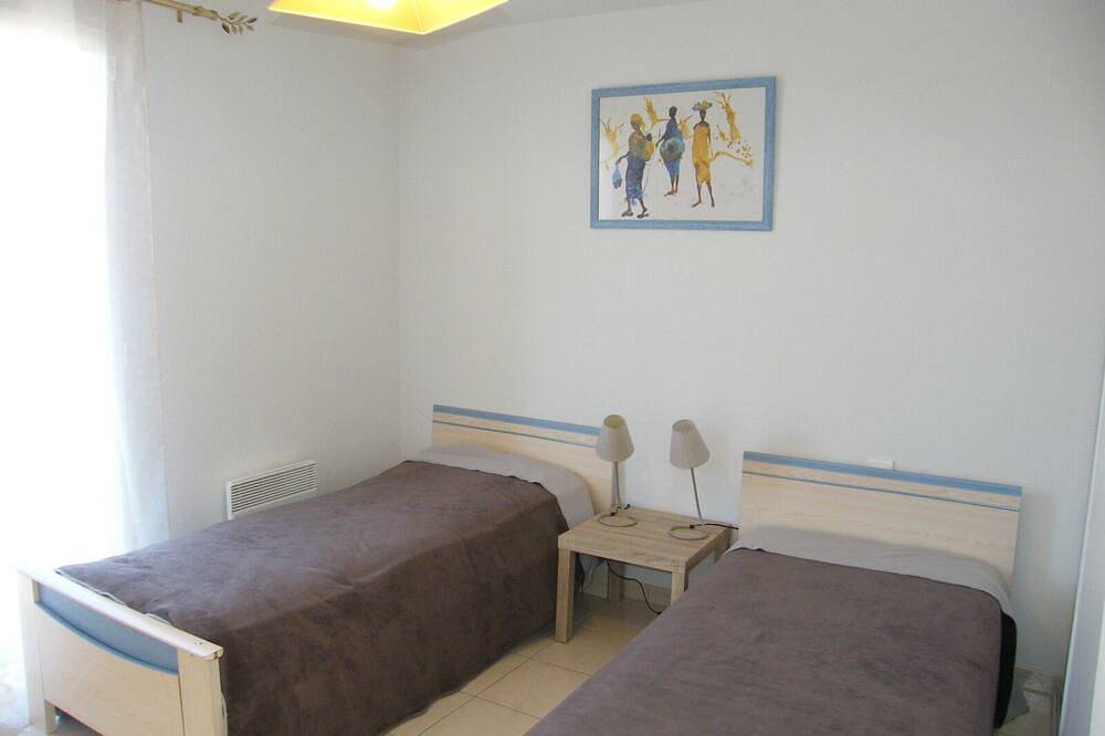 Appartement entier, Toit terrasse panoramique 2ch jardin 6pers ok animaux chéques vacances parking in Latour-Bas-Elne, Côte d'Améthyste