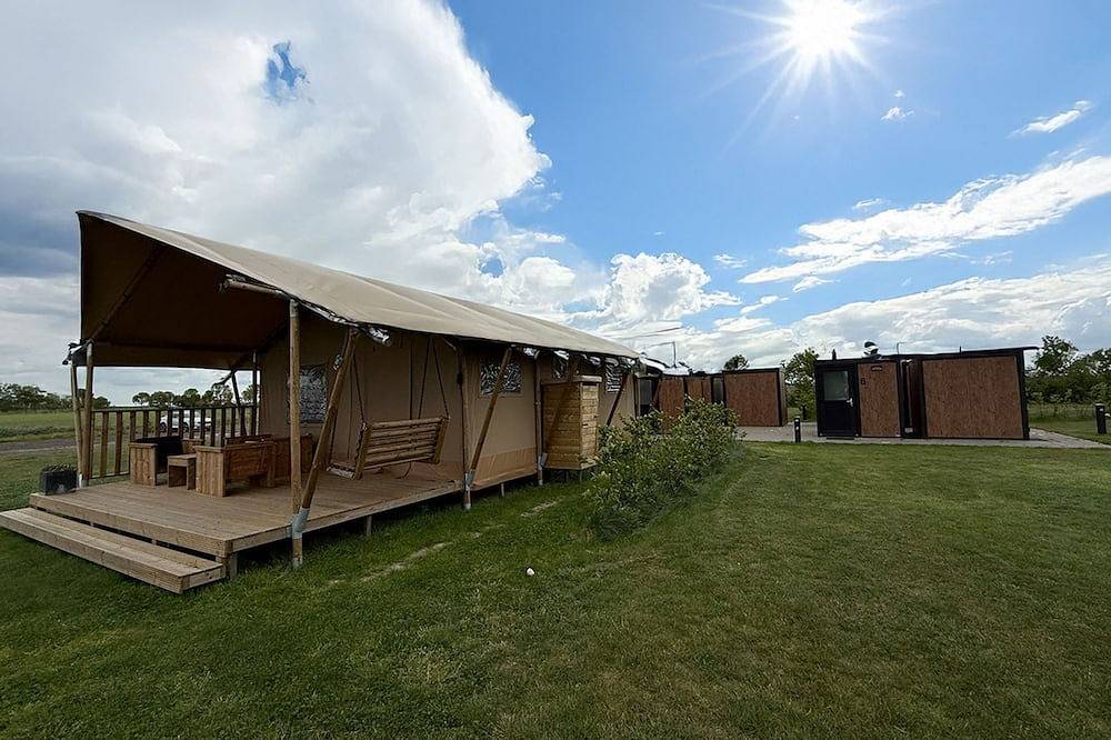 Camping Hofstede Zonnevliet - Safaritent in Zonnemaire, Zeeuwse Kust