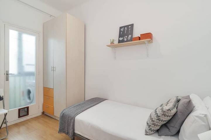 Apartamento entero, Elegante apartamento en Gracia. in Centro Barcelona, Barcelona