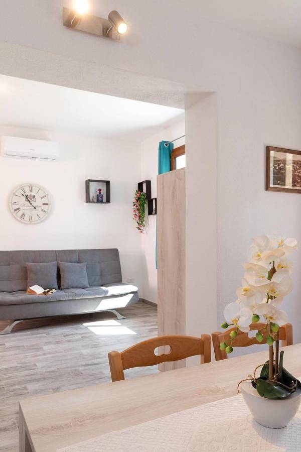 Location de vacances pour 5 personnes, avec vue, animaux acceptés à Sant'Antonio di Gallura - 4