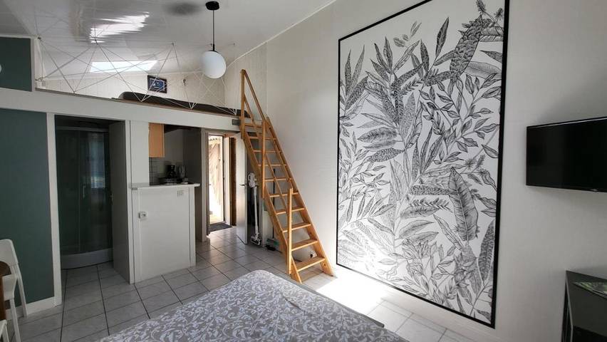 Gîte pour 3 personnes, avec sauna ainsi que piscine et jardin à Le Poiré-sur-Vie - 2