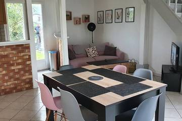 Gîte pour 6 personnes, avec jardin et terrasse, animaux acceptés à Avesnes-en-Val
