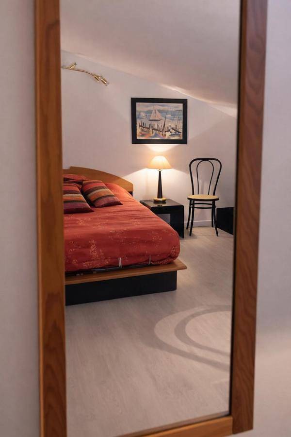 Gîte pour 3 personnes, avec jardin ainsi que piscine et jacuzzi à Les Mées - 4