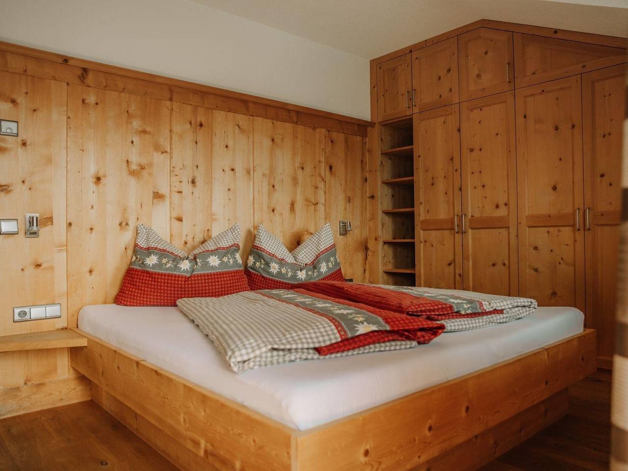 Bergnest in Villgratner Berge, Heinfels