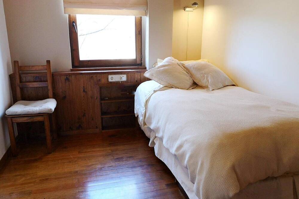 Apartamento entero, Dúplex 3 hab. Piscina, Chimenea, Vistas, Secadora y Wifi in DAS (desambiguación), Pirineo Catalan