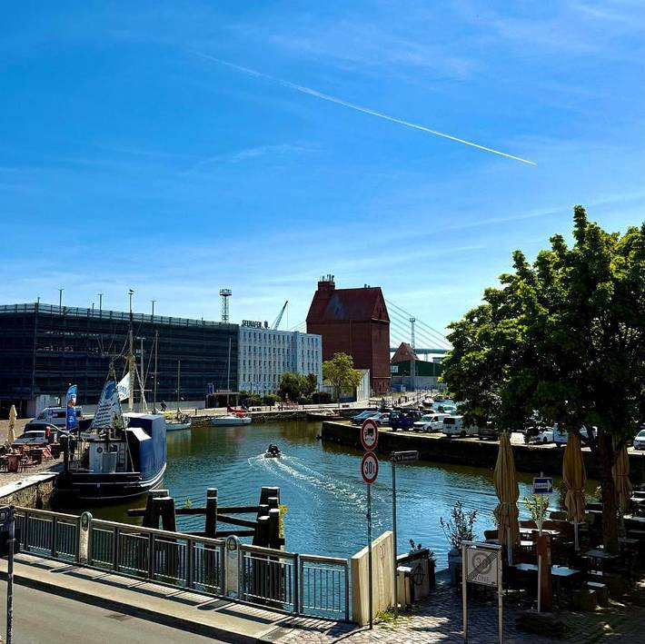 Ferienwohnung für 6 Personen, mit Balkon und Terrasse sowie Seeblick und Ausblick in Stralsund - 2