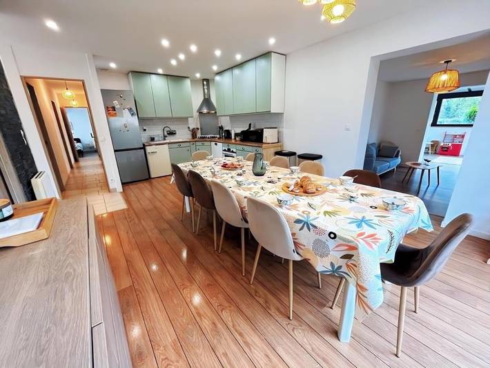 Location de vacances pour 12 personnes, avec piscine ainsi que jacuzzi et jardin à Bavent - 2