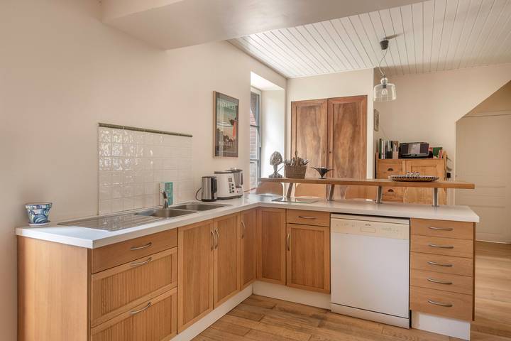 Location de vacances pour 11 personnes, avec terrasse et jardin dans Plage Du Port Meleu Prefailles - 4