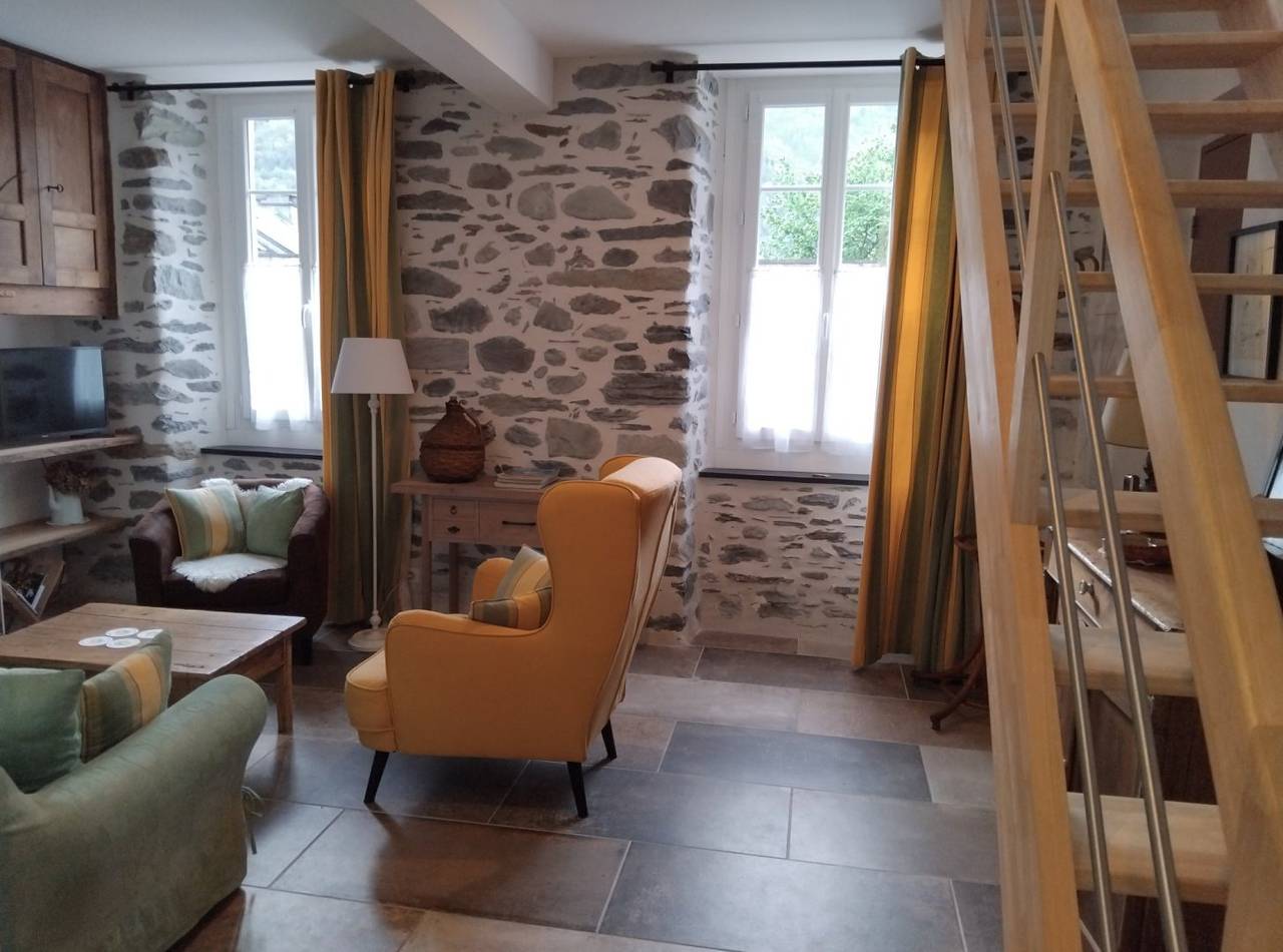 Gite Clos Fleuri 200m du centre, 4 personnes in Luz-Saint-Sauveur, Parc national des Pyrénées