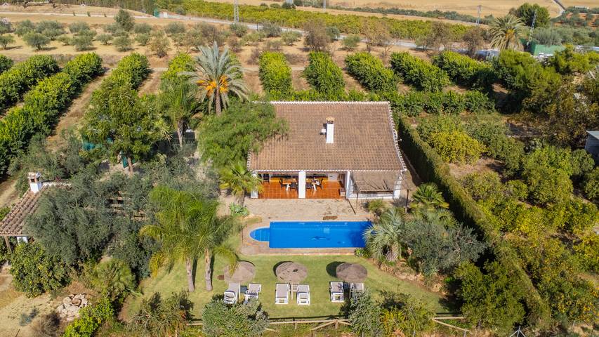 Villa for 10 people, with garden and terrace, with pets - 1