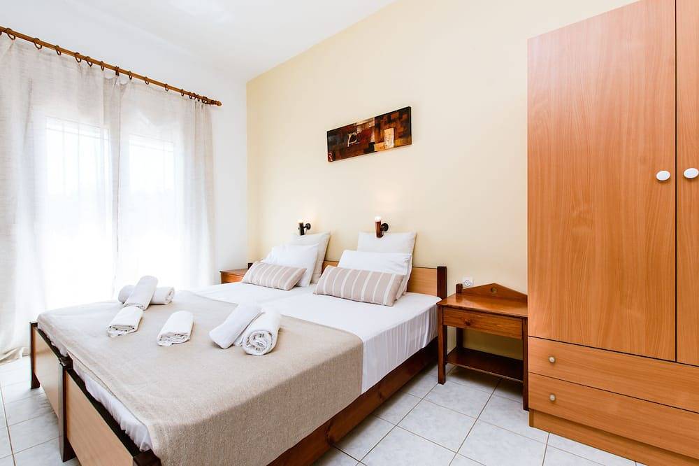 Ganze Wohnung, Economy apartment with swimming pool in Kalyves, Chania und Umgebung