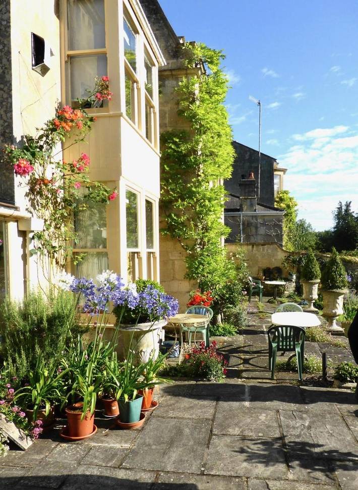 Chambre d’hôte pour 2 personnes, avec jardin ainsi que vue et terrasse à Bath - 3