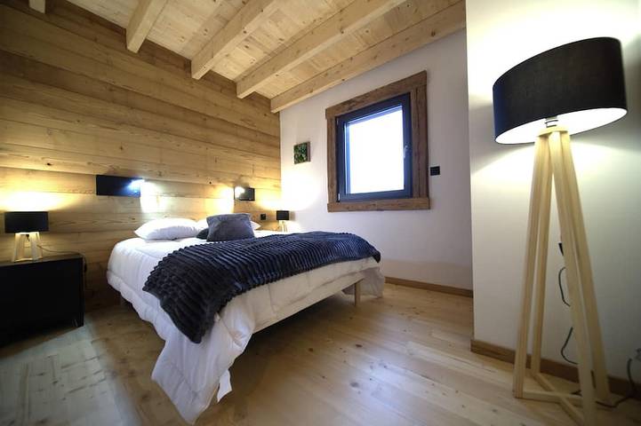 Gîte pour 8 personnes, avec jardin et jacuzzi ainsi que sauna et terrasse à Anould - 3