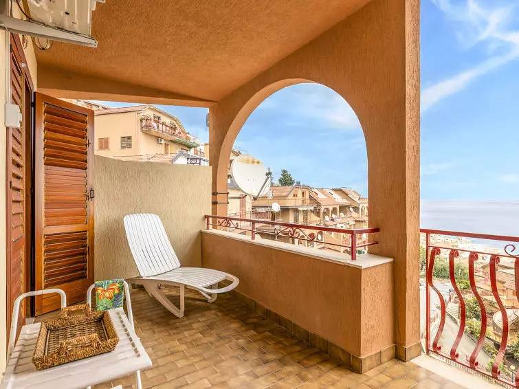 Apartamento entero, 3 Habitaciones 4 Personas in Letojanni, Provincia de Messina
