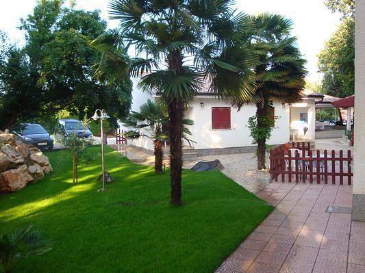 House Garden in semi-detached house with heated pool in Kukci, Region de Porec