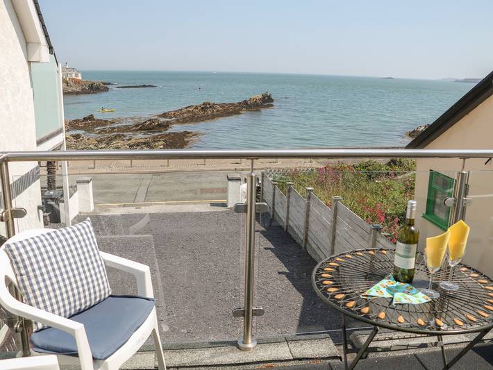 Cottage für 4 Personen, mit Balkon - 1