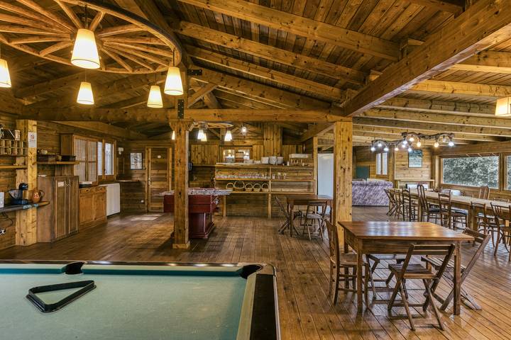 Casa rural para 30 personas, con jardín y piscina para niños, Se admiten mascotas en Pla de l'Estany - 3