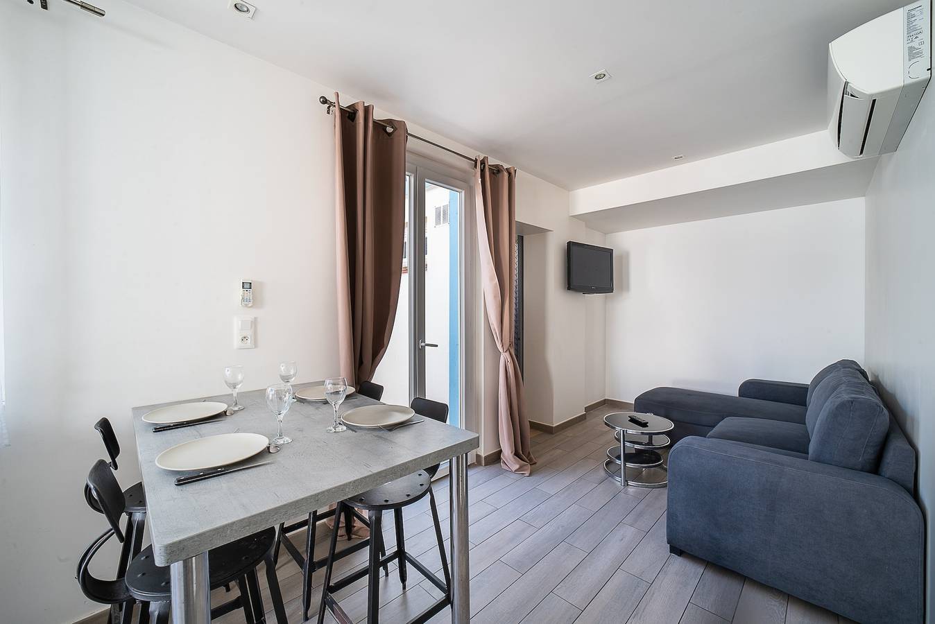 Apartamento entero, Apartamento de vacaciones para 6 personas con terraza in Canet-en-Roussillon, Côte d'Améthyste