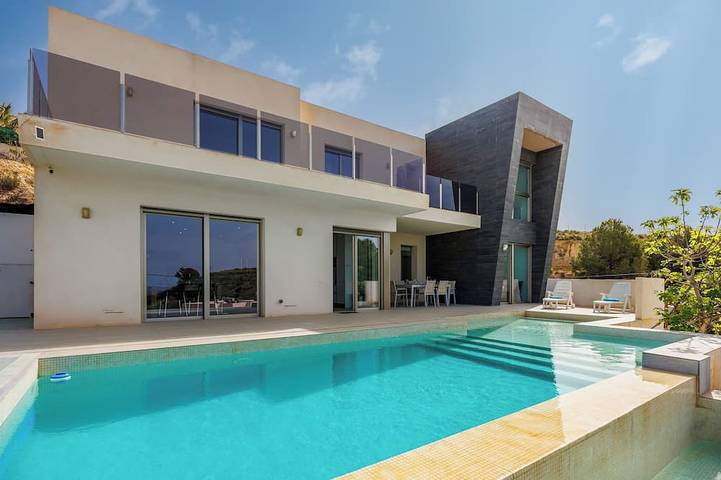 Chalet para 8 personas, con jardín y balcón - 1