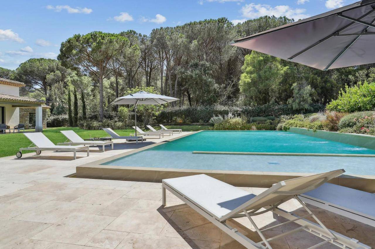 Readhostprofile! Luxury 6-Bedroom Villa near Monaco in Beausoleil, Côte méditerranéenne (France)