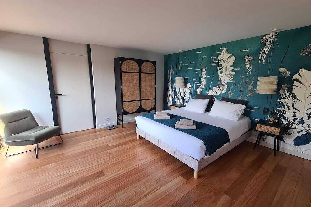 Villa 300 m², sea view, indoor pool and Spa in Roscoff, Ceinture Dorée