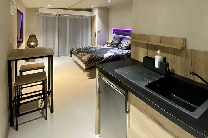 Gîte pour 2 personnes, avec terrasse à Foucherans