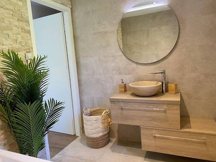 Location de vacances pour 8 personnes, avec piscine ainsi que jardin et jacuzzi à Saint-Côme-d'Olt - 3