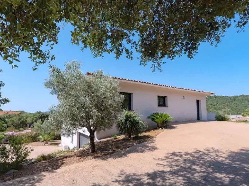 Villa 2/10 pers - piscine privée à Sainte Lucie de Porto-Vecchio in Zonza, Arrondissement de Sartène