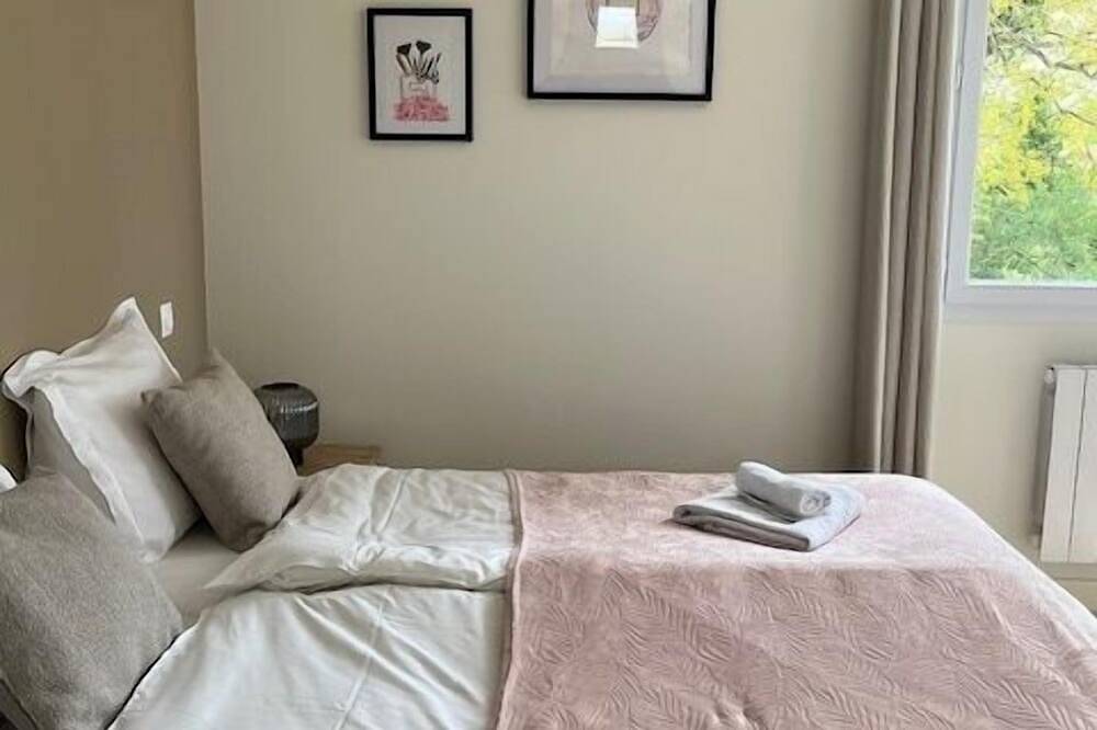 Villa voor 8 personen, Licht, modern en comfortabel in Vasles, Deux-Sèvres