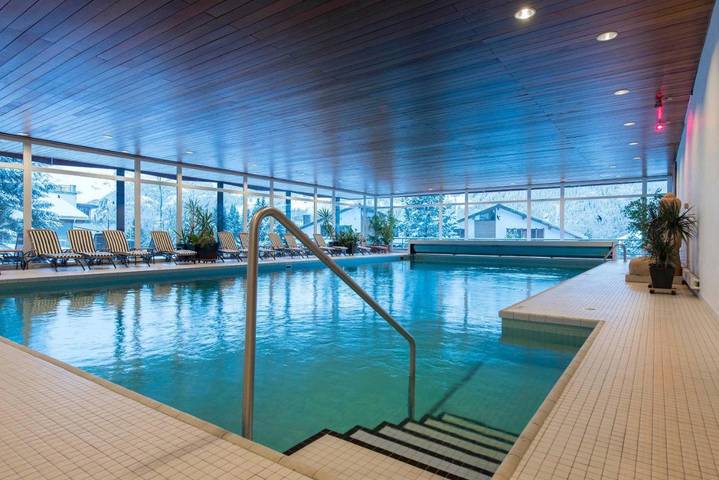 Hôtel pour 4 personnes, avec piscine et sauna ainsi que vue et jardin, adapté aux familles