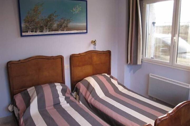 Gîte pour 4 personnes, avec jardin dans Office De Tourisme De Tregastel - 4