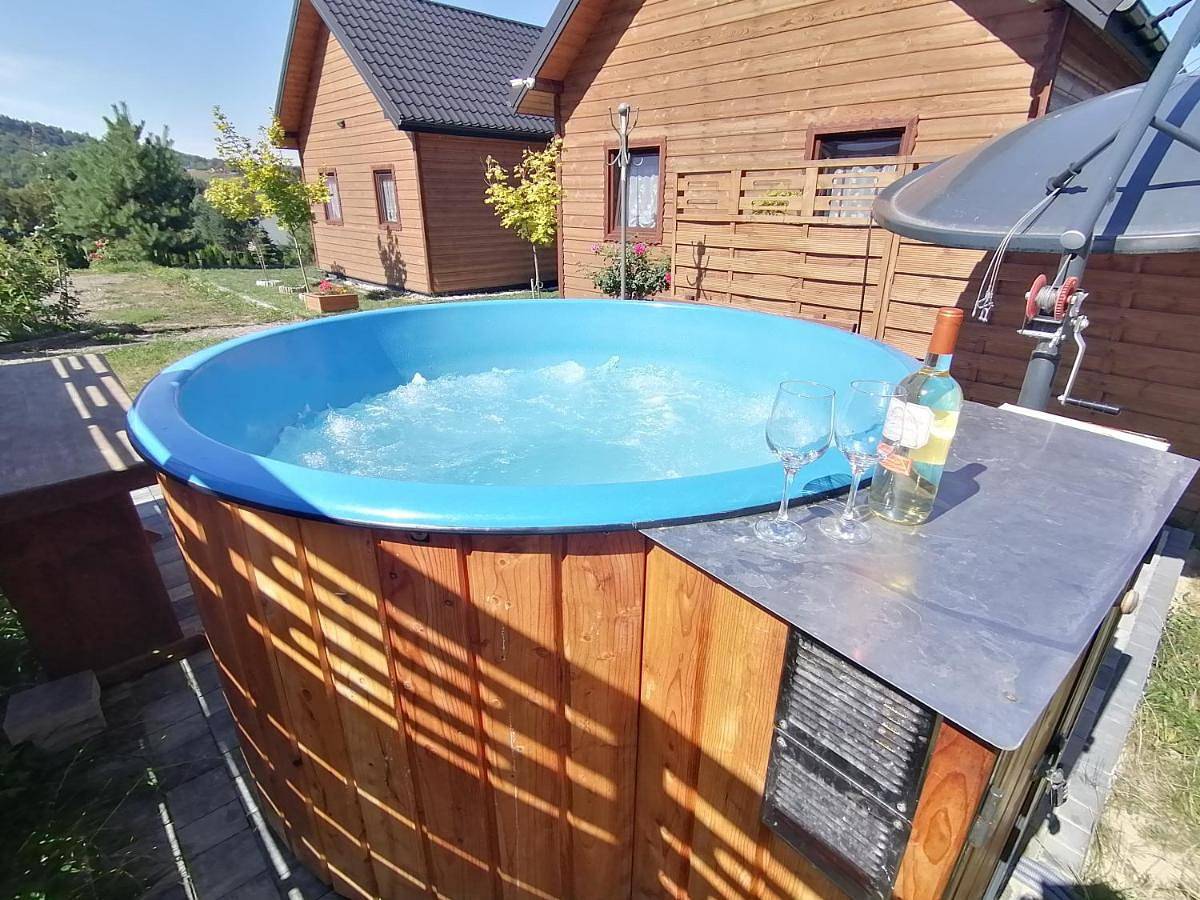 Domki Złota Rybka nad Jeziorem Solińskim jacuzzi in Karpaty (Polska)