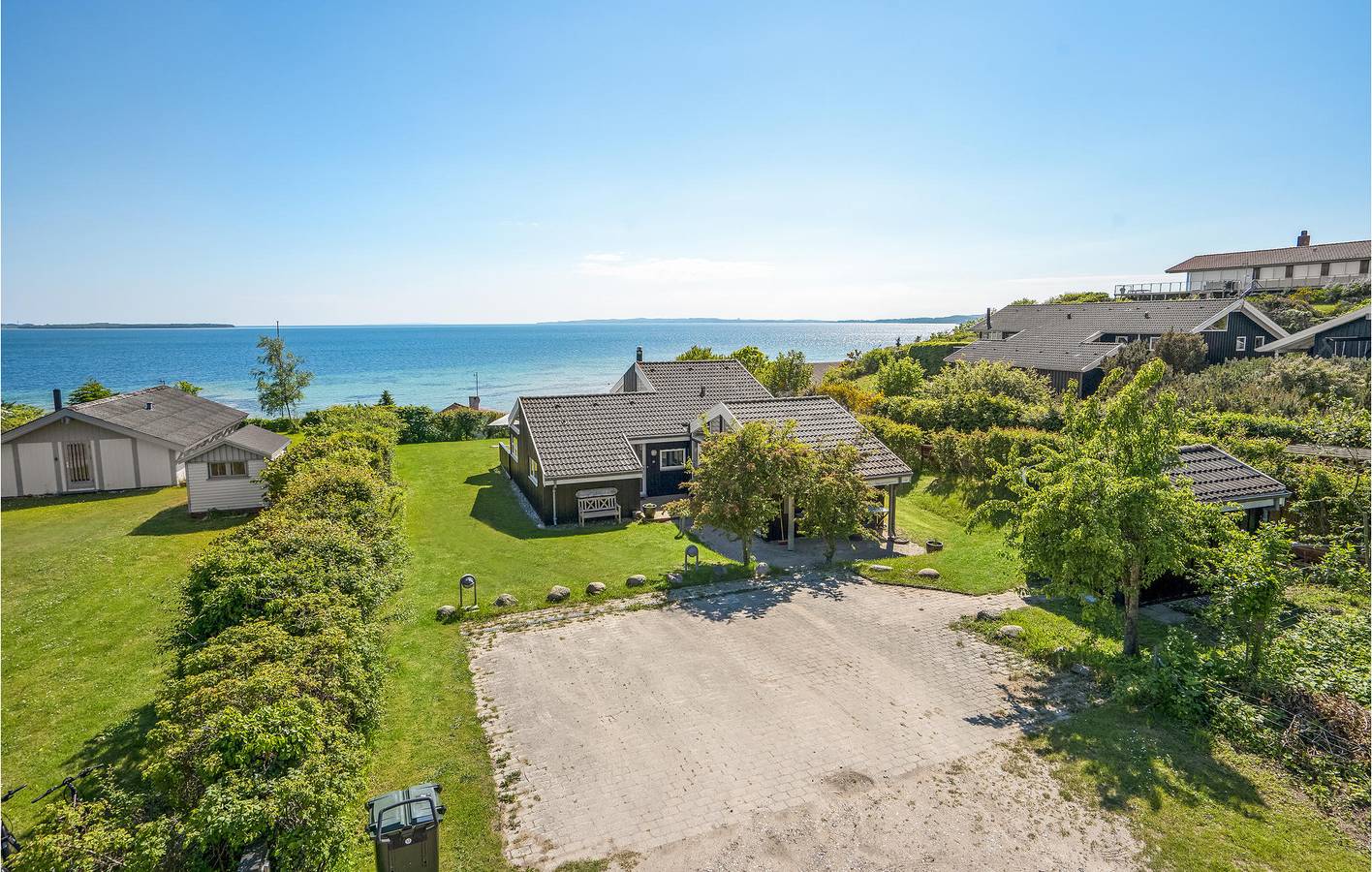 Vacation house for 8 people with hot tub in Ebeltoft, South Djursland