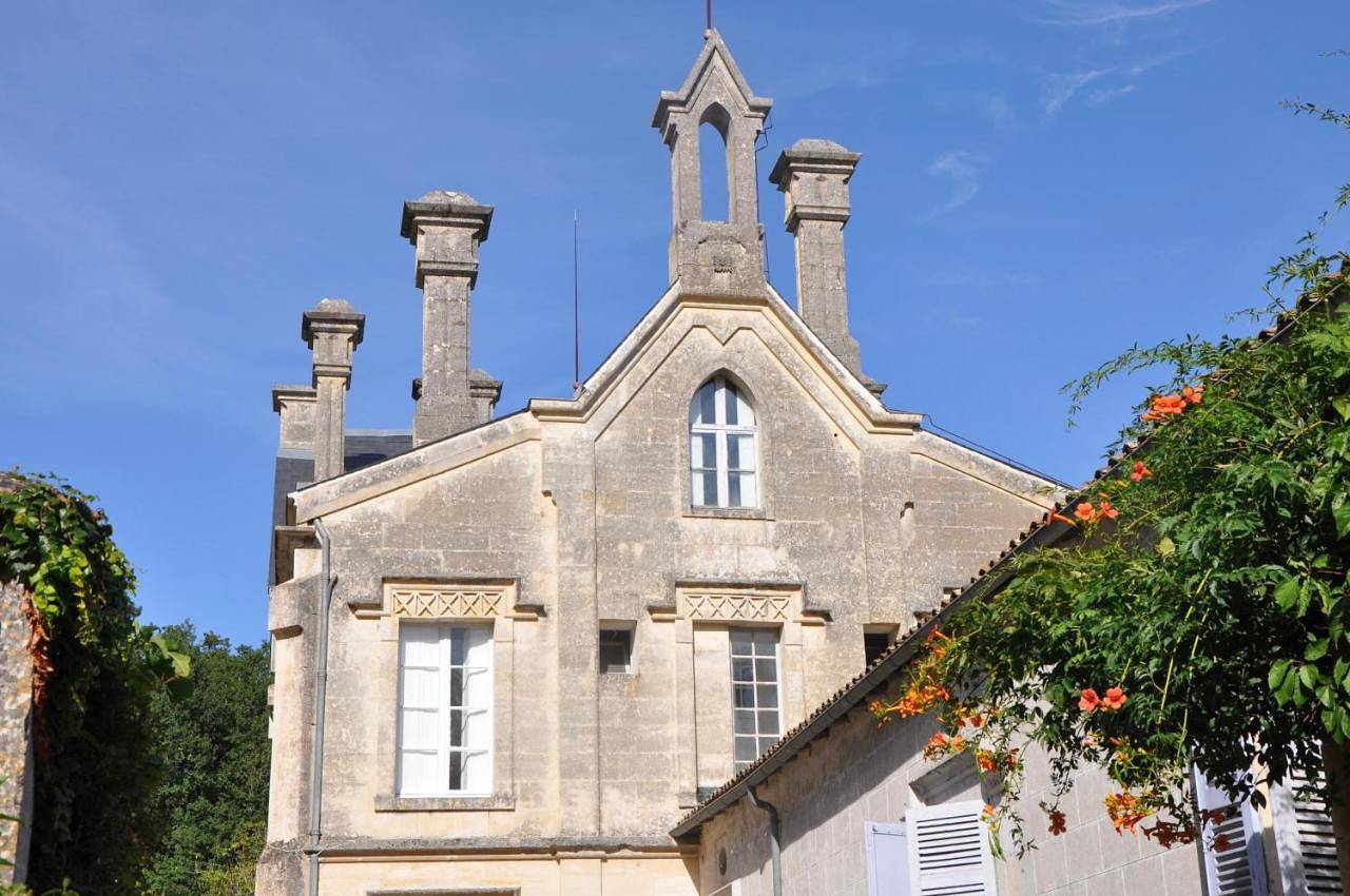 Holiday Home in Saint-Thomas-de-Conac, Région de Jonzac