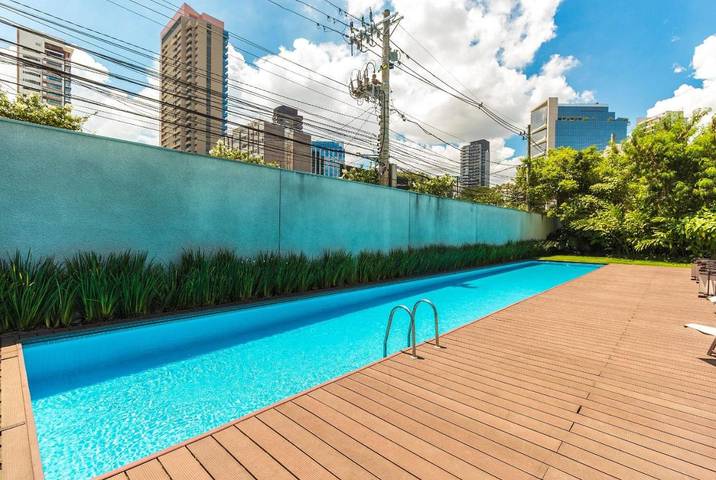Casas e apartamentos de temporada para 2 pessoas, com sauna e piscina e ainda balcão em Itaim Bibi