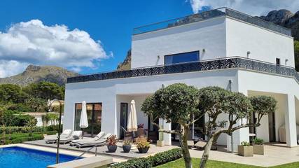 Ferienhaus für 4 Personen, mit Garten und Whirlpool sowie Terrasse in Artà