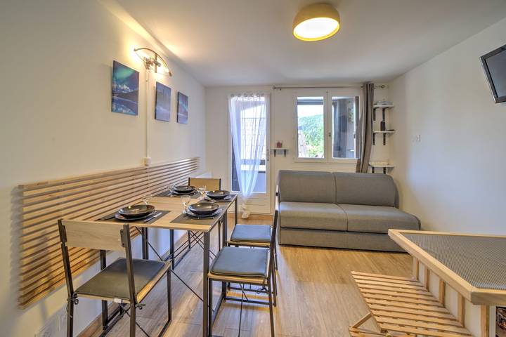 Studio entier, Le Mijoux - Petfriendly - Proche pistes in Mijoux, Parc naturel régional du Haut-Jura