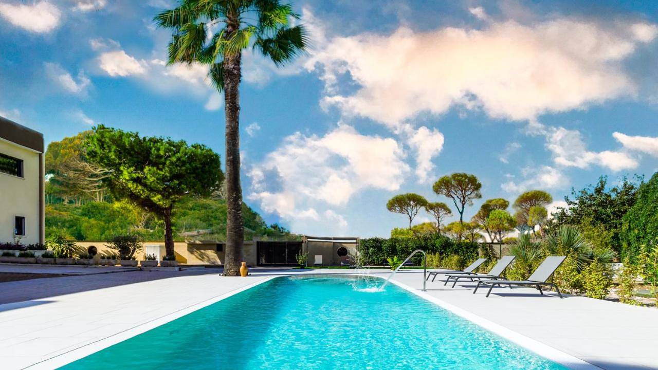 Villa with Private Pool in Taranto, Golfo di Taranto