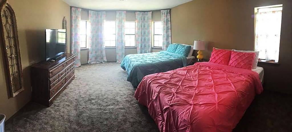 Ferienhaus für 14 Personen, mit Whirlpool und Garten sowie Terrasse - 1